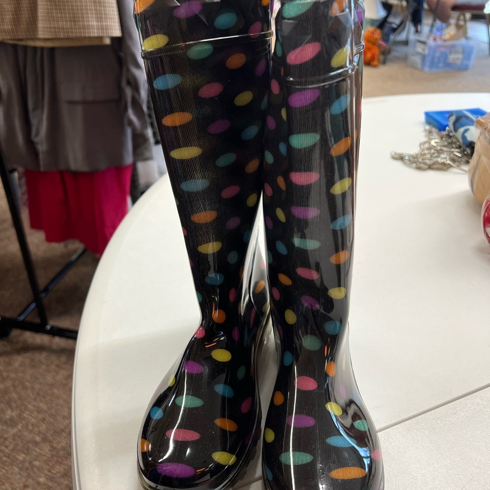Women Size 5.5. Black with Colorfully polkadots.